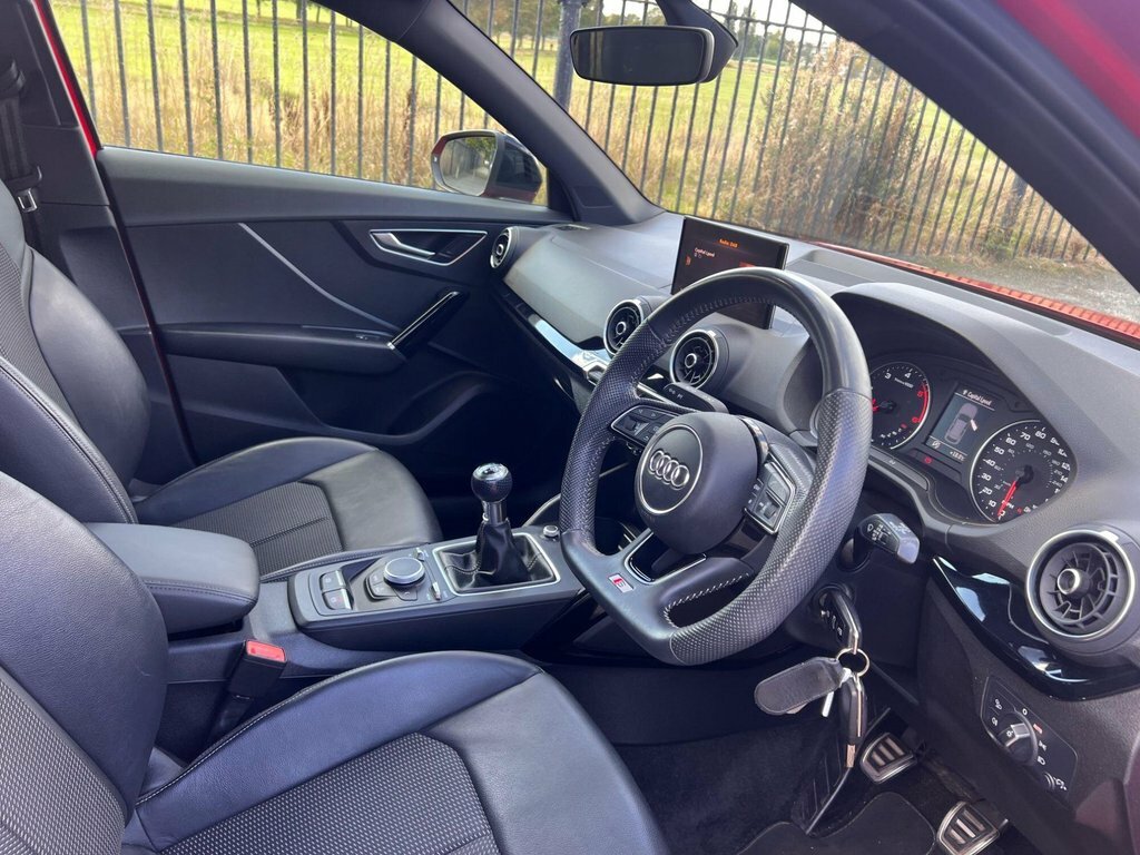 Audi Q2 1.6L Black Edition DK69ZZO Red #2