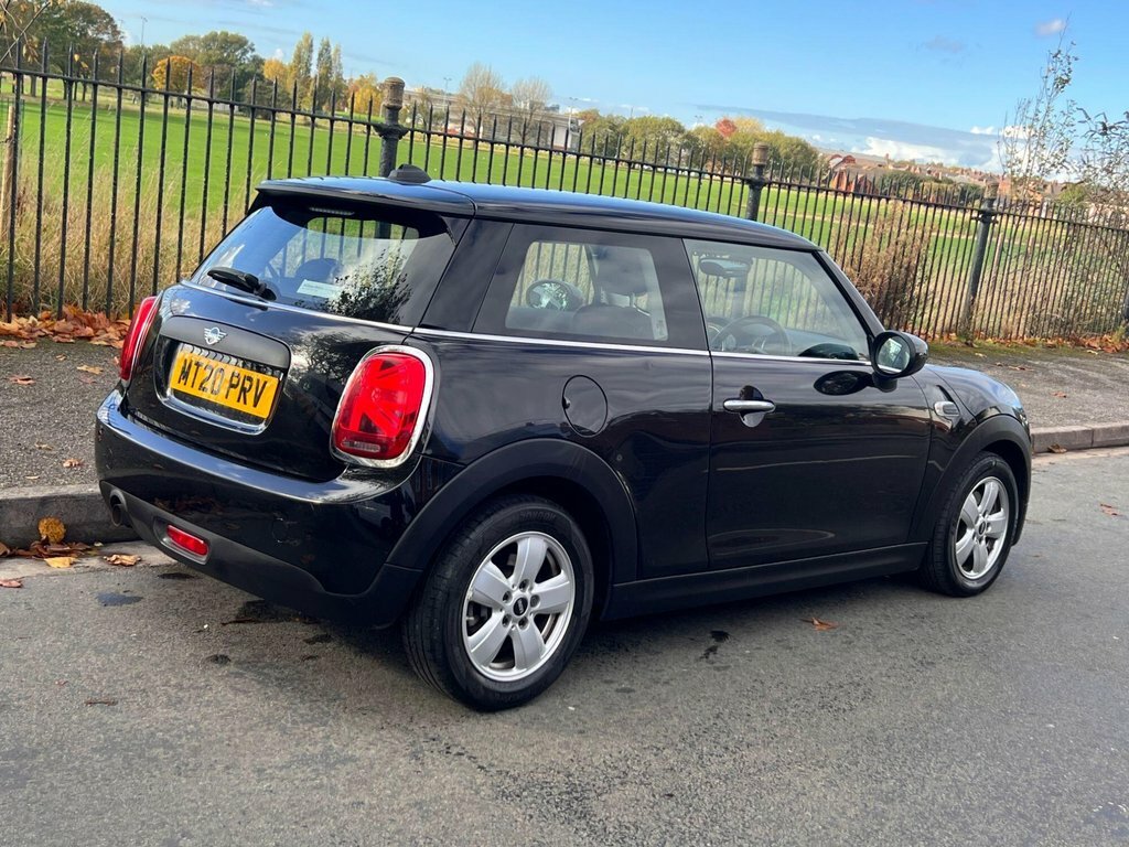 Mini Hatch 1.5L One Classic MT20PRV Black #6