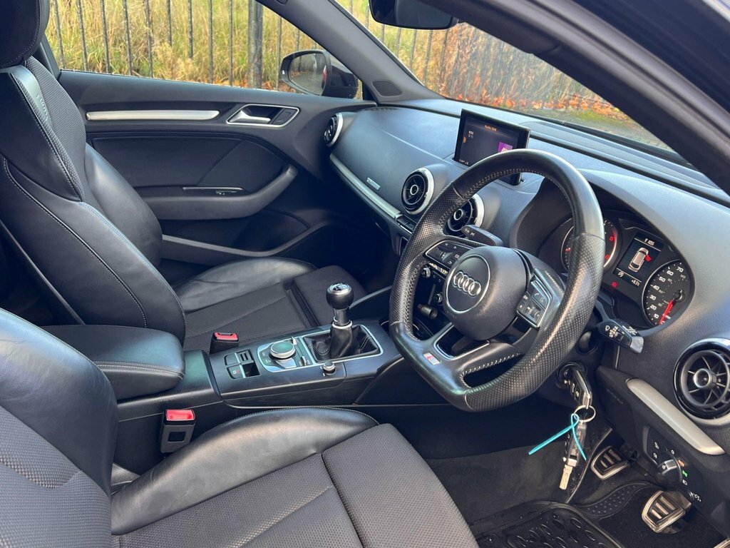 Audi A3 1.6L S Line FH66YYE Black #2