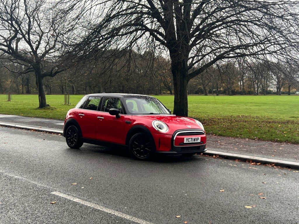 Mini Hatch 1.5L Cooper Classic YC71WVP Red #4