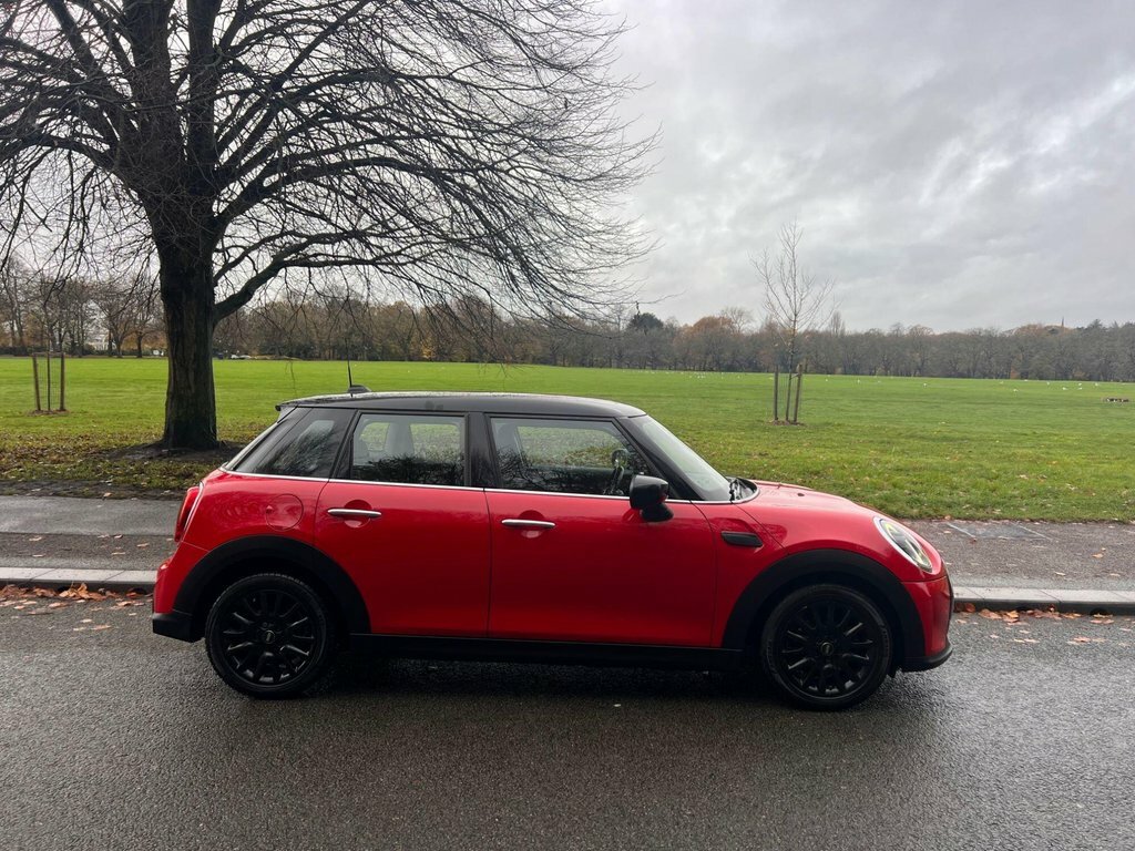 Mini Hatch 1.5L Cooper Classic YC71WVP Red #5