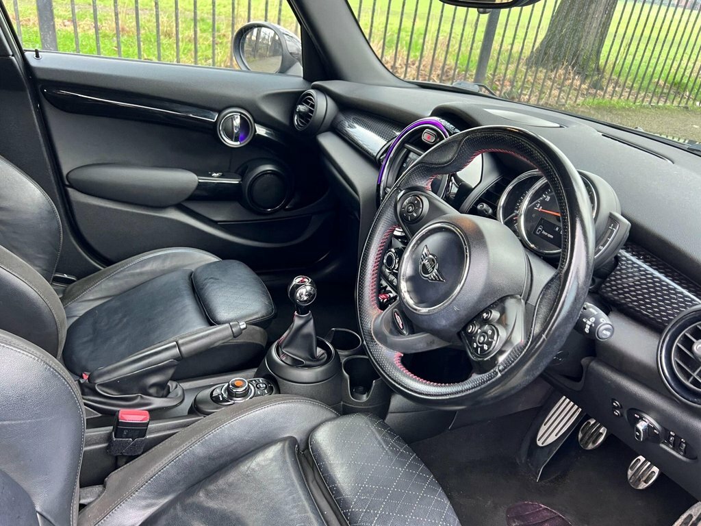 Mini Hatch 2L Cooper S Sport YC19EFP Grey #2