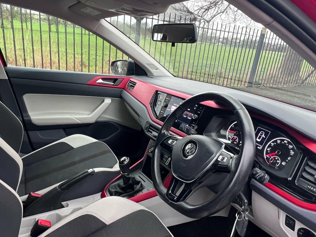 Volkswagen Polo 1L Beats MA70OKD Red #2