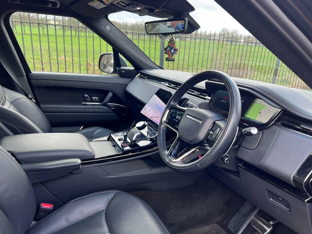 Land Rover Range Rover Sport 3L Autobiography 5dr MJ23BMU Black #2