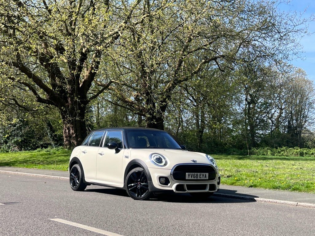 Mini Hatch 1.5L Cooper Sport YV68EYA White #4
