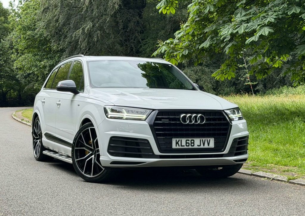 Audi Q7 3L Black Edition White