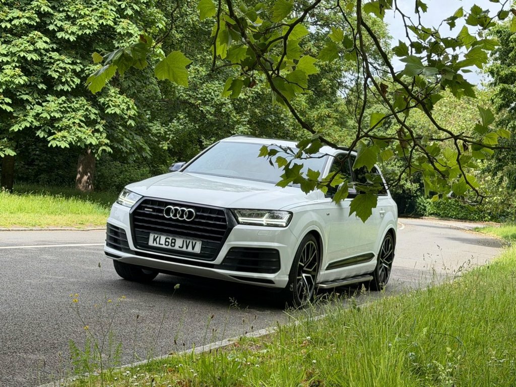 Audi Q7 3L Black Edition KL68JVV White #3