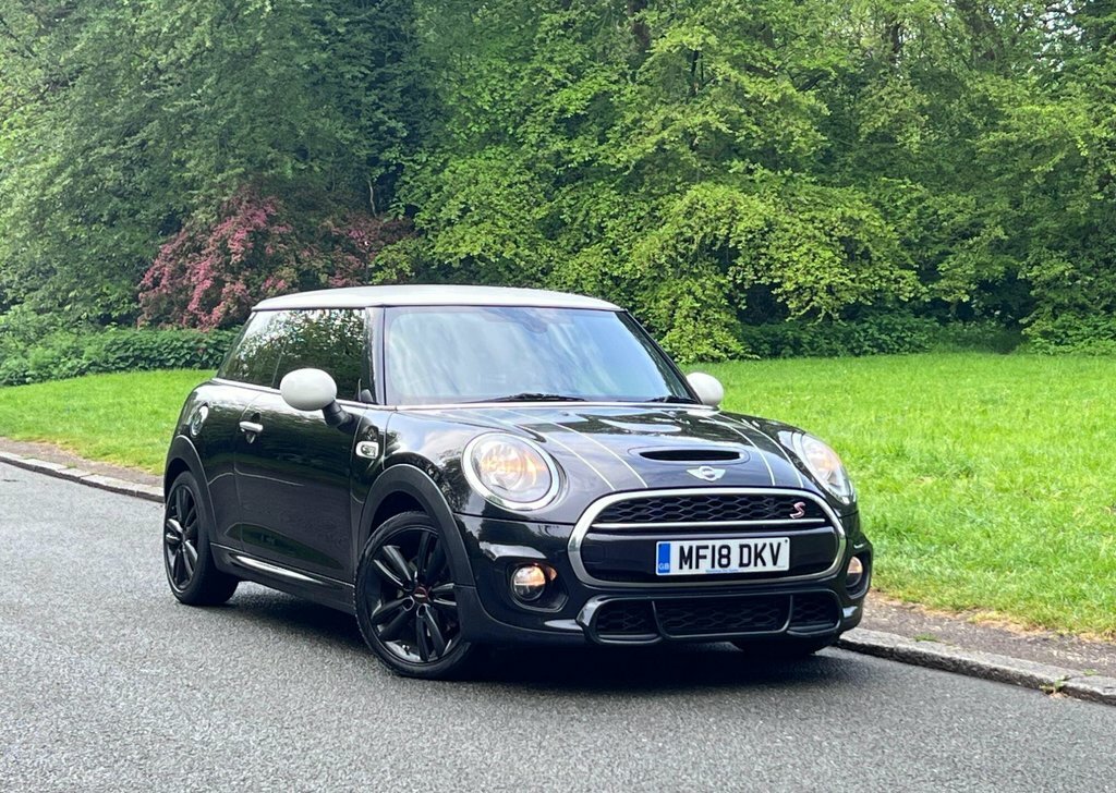 Mini Hatch 2L Cooper S Works Black