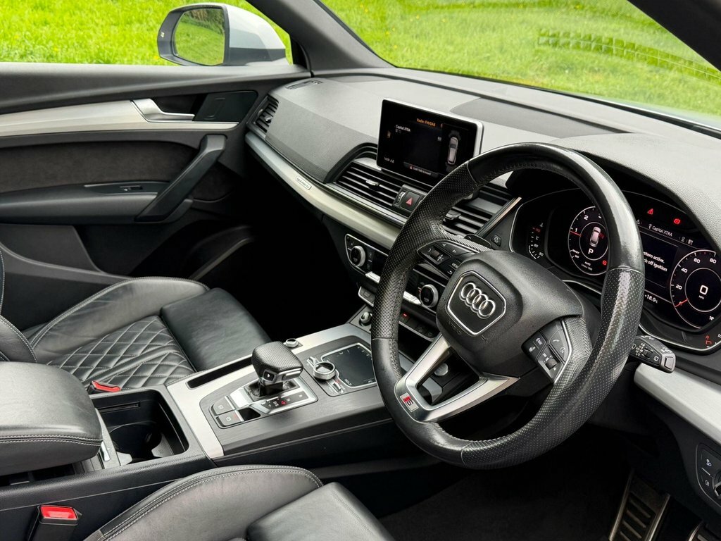 Audi Q5 2L S Line YX18PPO Silver #2