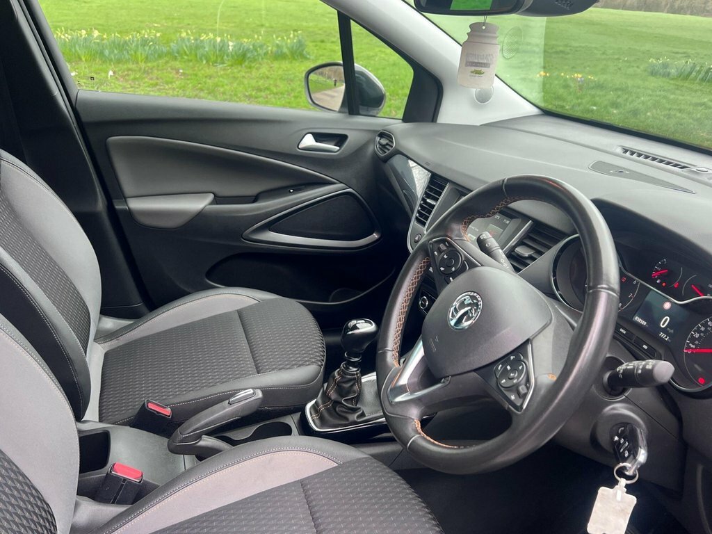 Vauxhall Crossland X 1.2L Elite MJ70LMF White #2