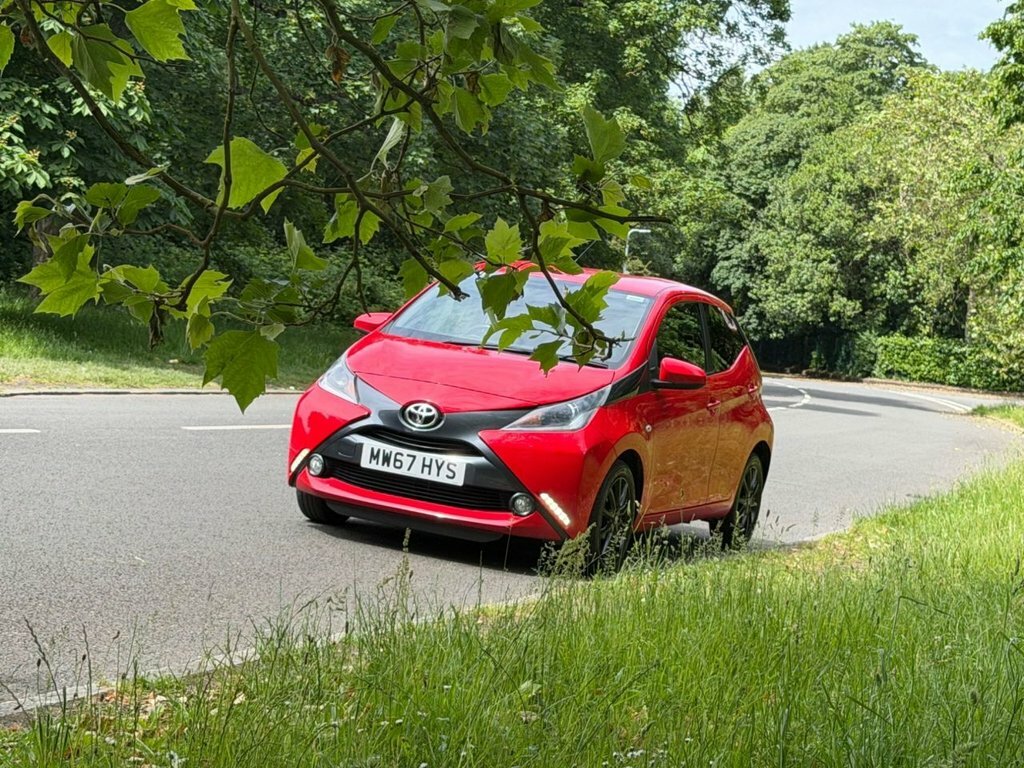 Toyota Aygo 1L X-style MW67HYS Red #3