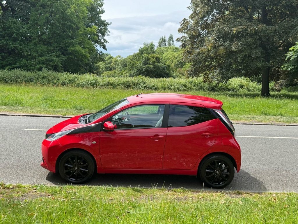 Toyota Aygo 1L X-style MW67HYS Red #5