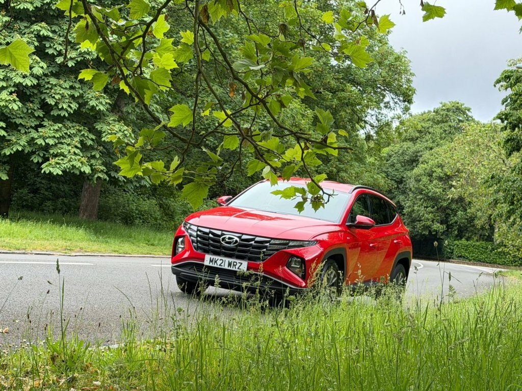 Hyundai Tucson 1.6L Se Connect Red #3
