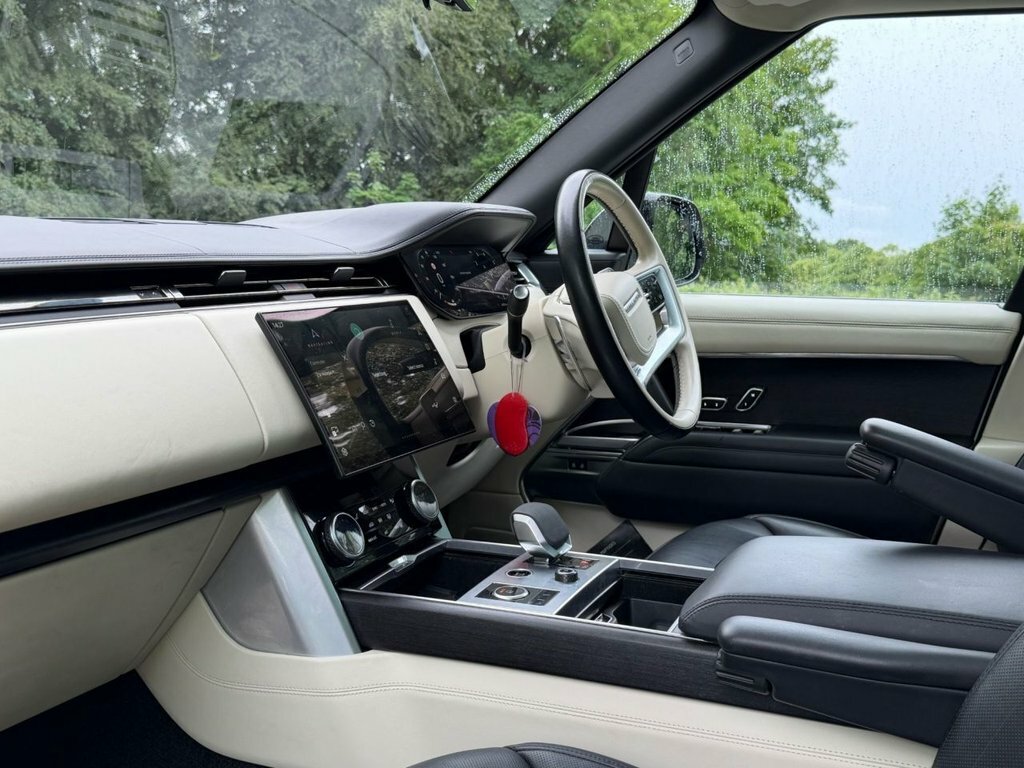 Land Rover Range Rover 5.0 P565 V8 Sv Dynamic Suv Petro Black #18