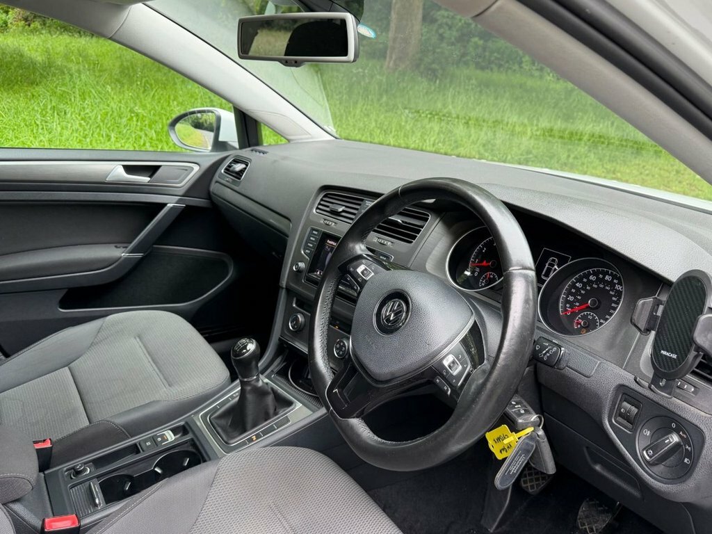 Volkswagen Golf 1L Se CY13AAX White #2