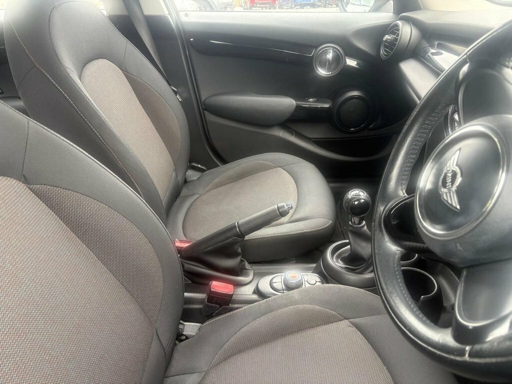 Mini Hatch 1.5L Cooper MW17KGU Silver #2