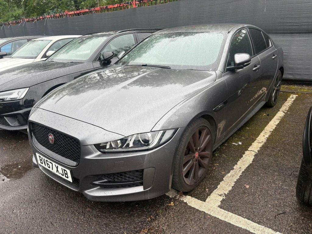 Jaguar XE 2L R-sport Grey #4