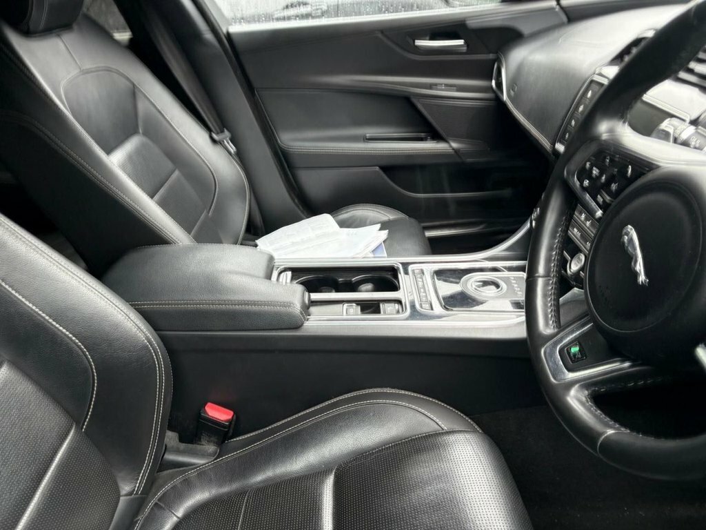 Jaguar XE 2L R-sport Grey #2