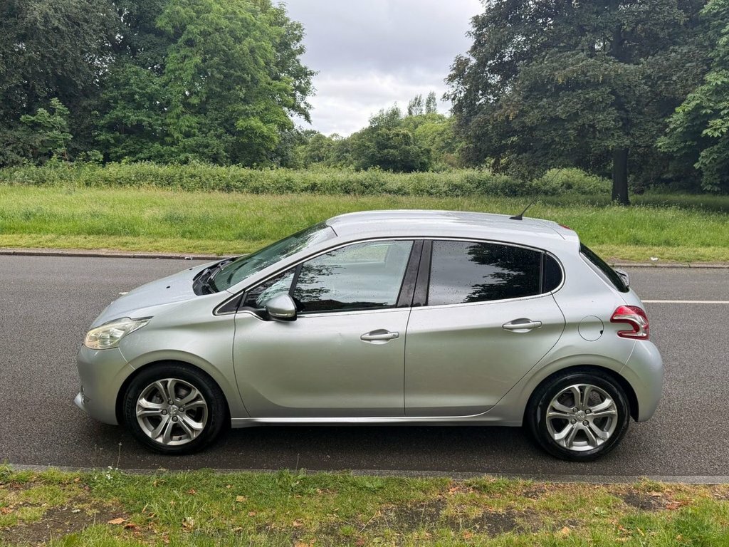 Peugeot 208 1L Allure Silver #4