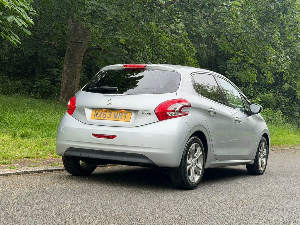 Peugeot 208 1.4L Allure Silver #5