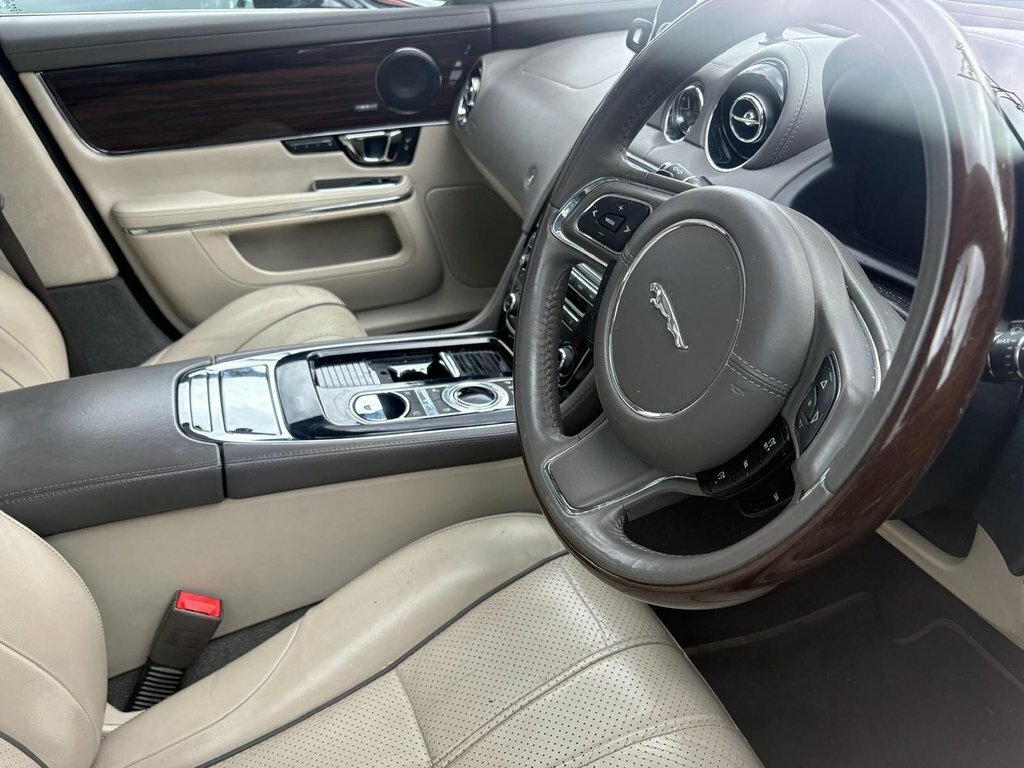 Jaguar XJ 3L Portfolio Red #2