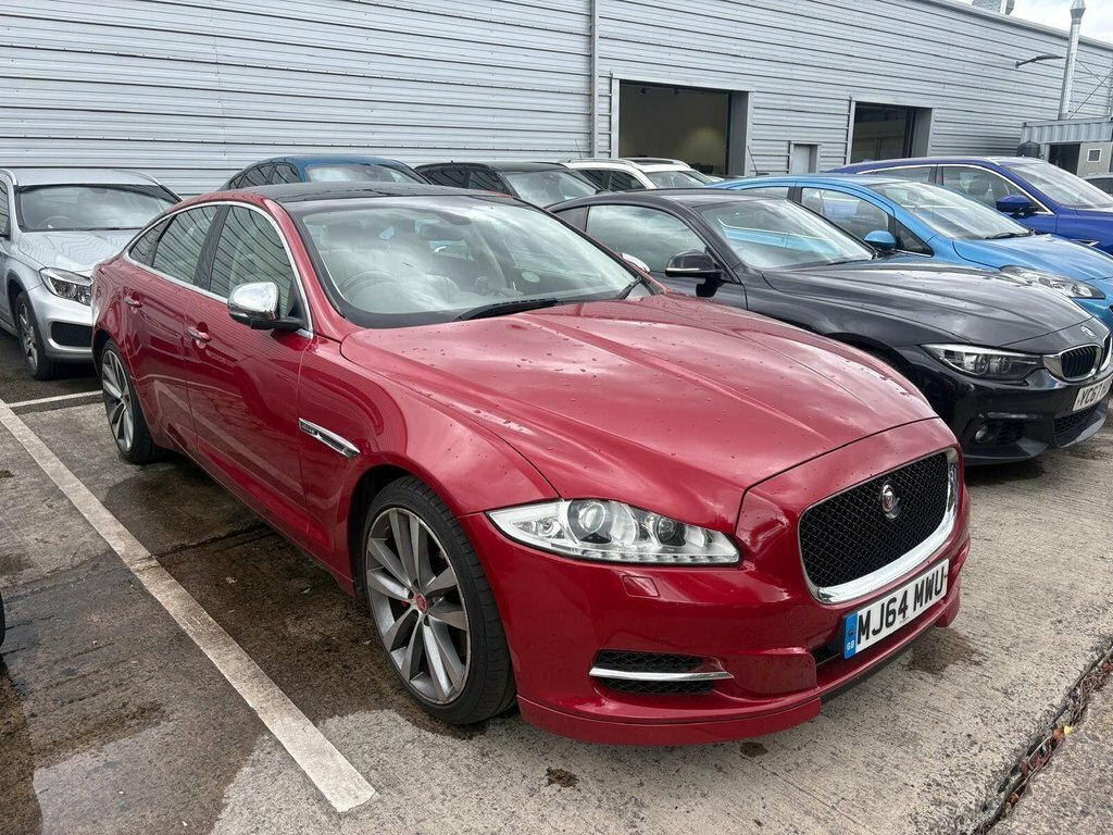 Jaguar XJ 3L Portfolio Red