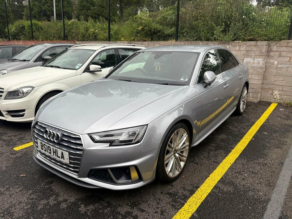 Audi A4 2L S Line Silver