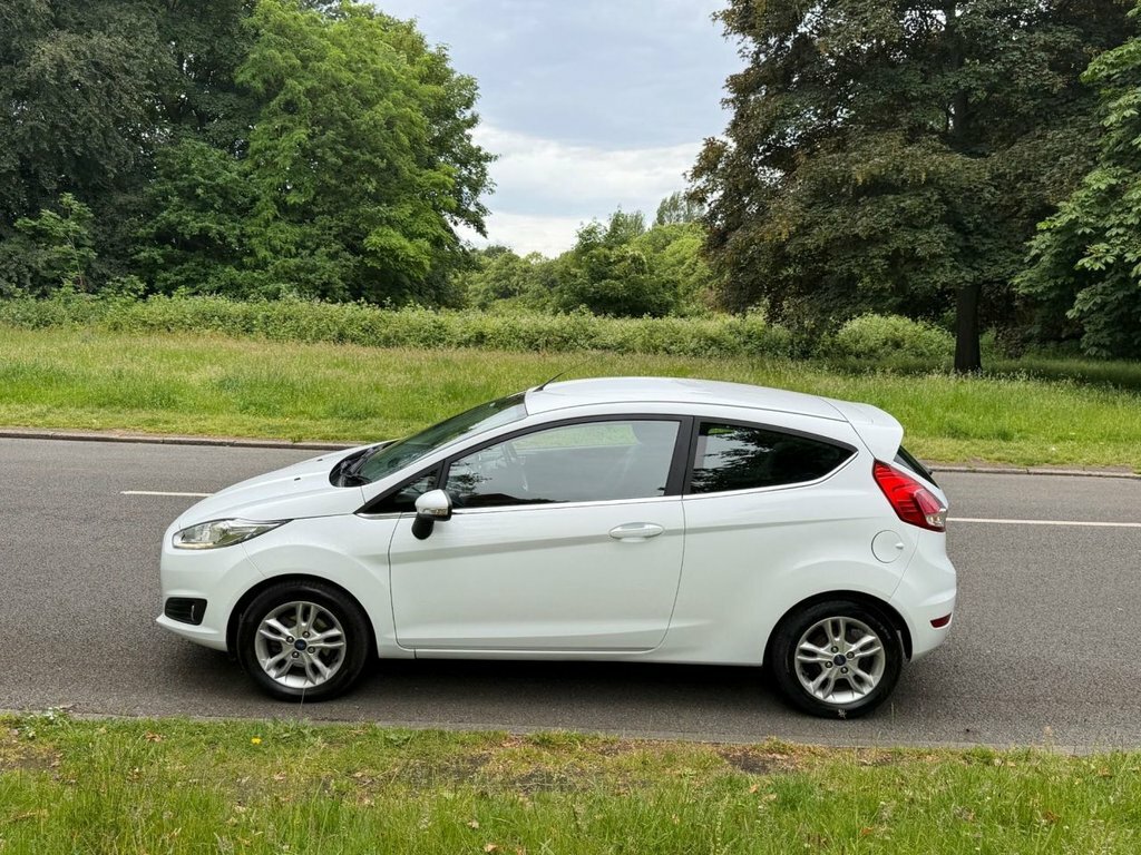 Ford Fiesta 1L Zetec White #5