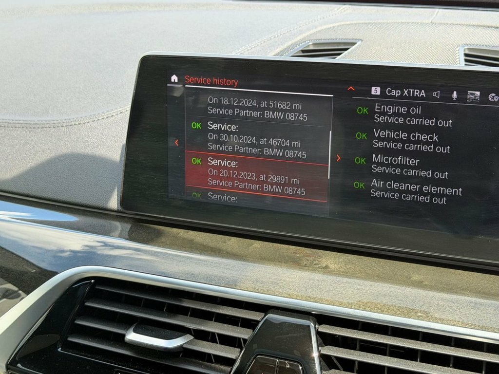 BMW 5 Series Se Black #35