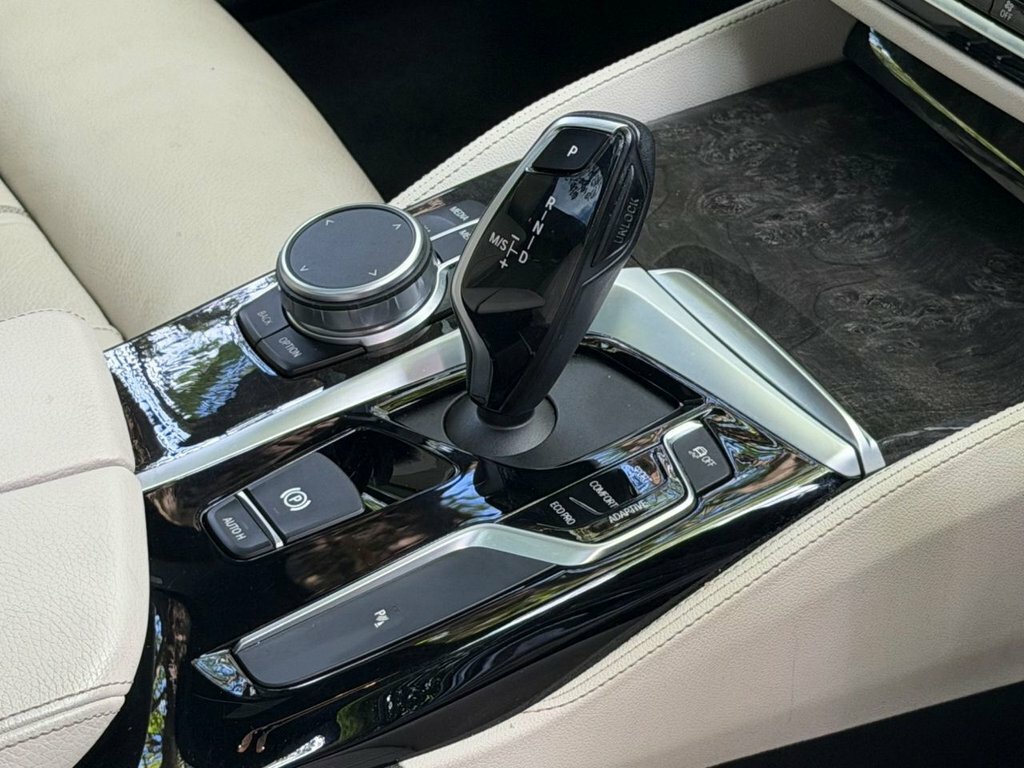 BMW 5 Series Se Black #22