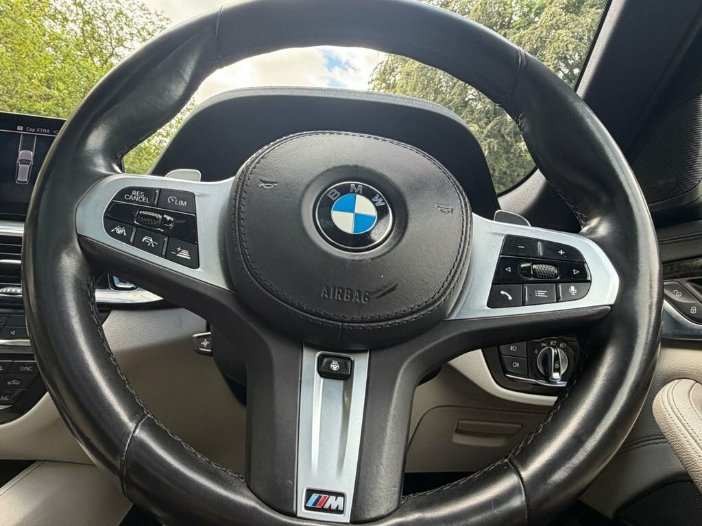 BMW 5 Series Se Black #33