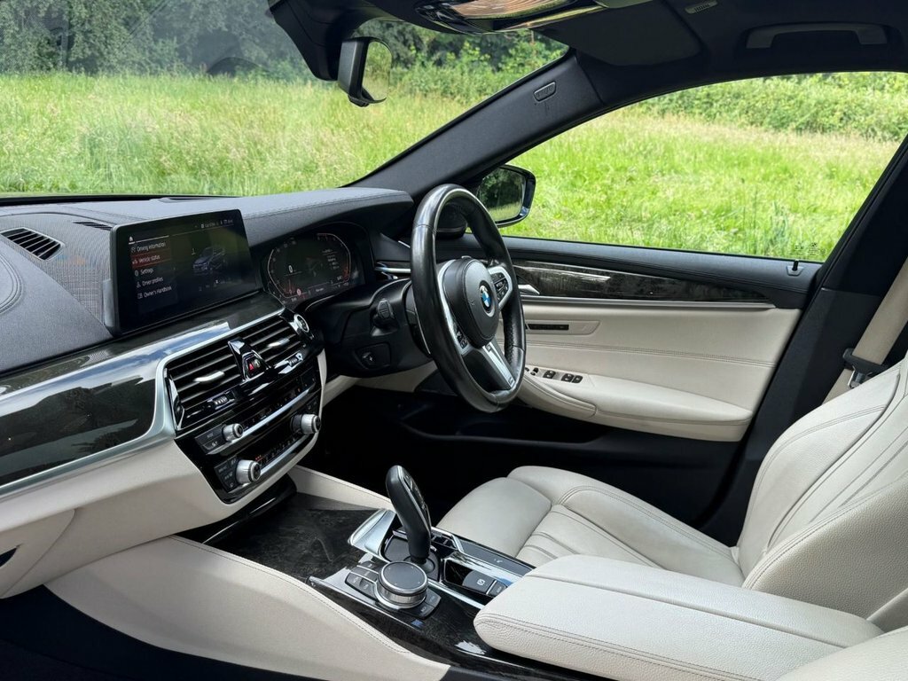BMW 5 Series Se Black #15