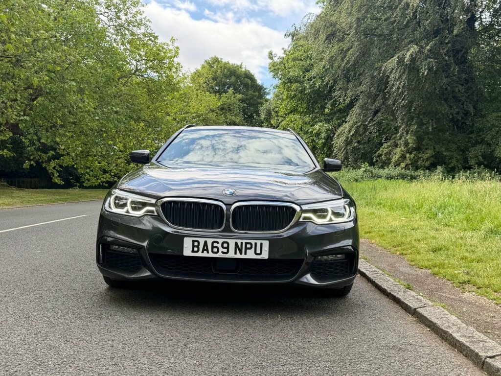 BMW 5 Series Se Black #8