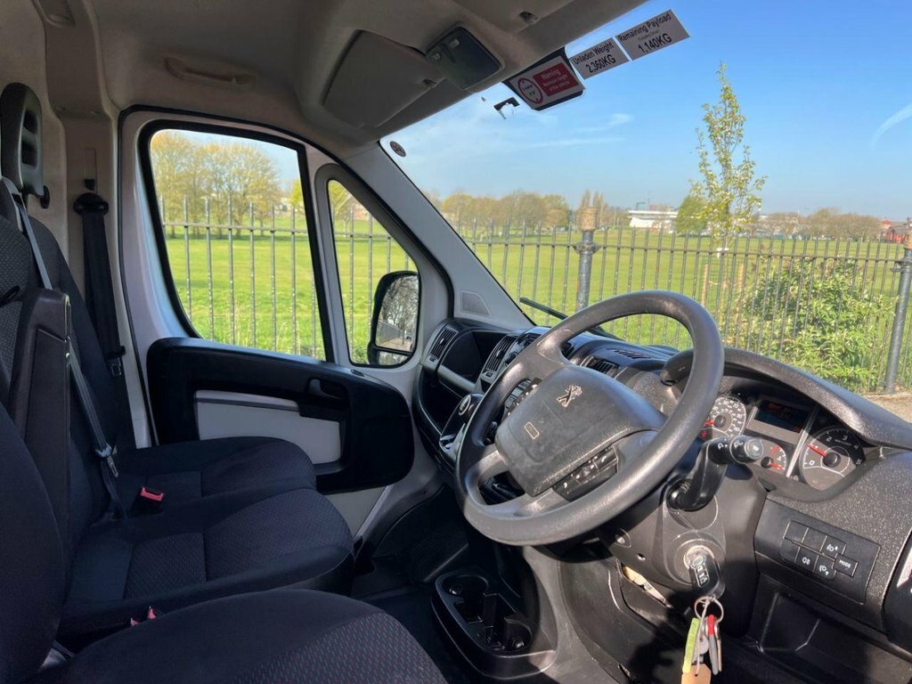 Peugeot Boxer Panel Van Silver #2