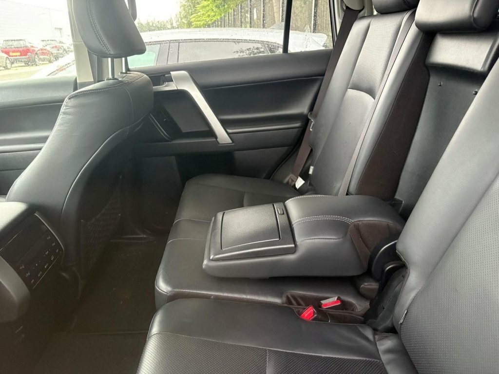 Toyota Land Cruiser 2.8L Icon Grey #4