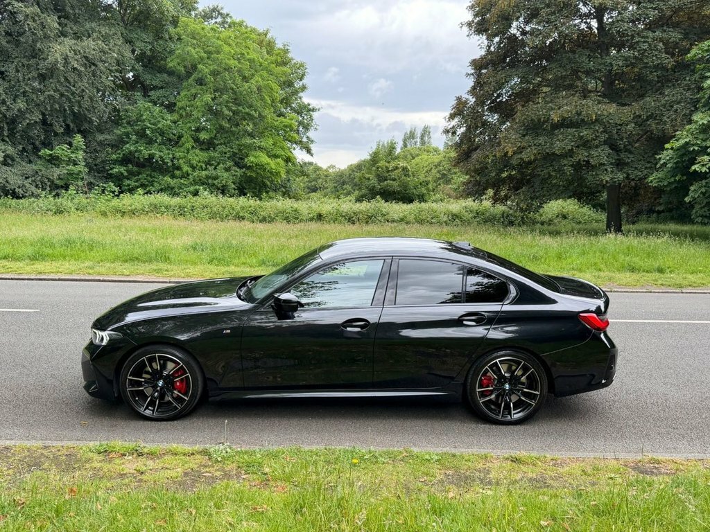 BMW 3 Series 3L Null CN72WRV Black #4
