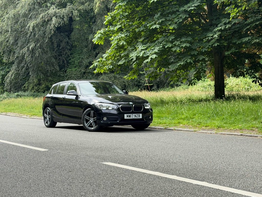 BMW 1 Series 1.5L Sport Black #3