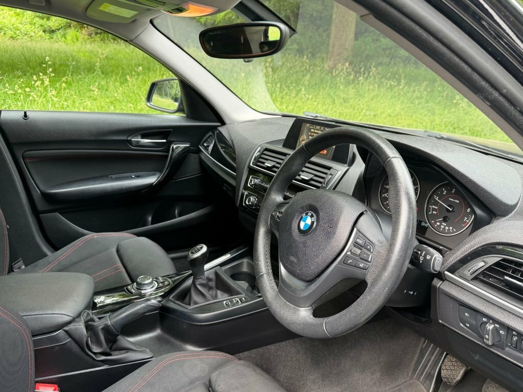 BMW 1 Series 1.5L Sport Black #2
