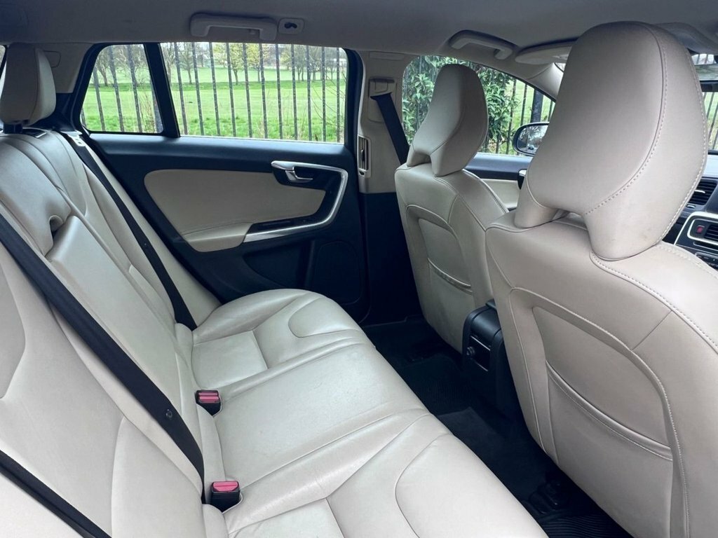 Volvo V60 D4 Se Lux Nav Gold #11