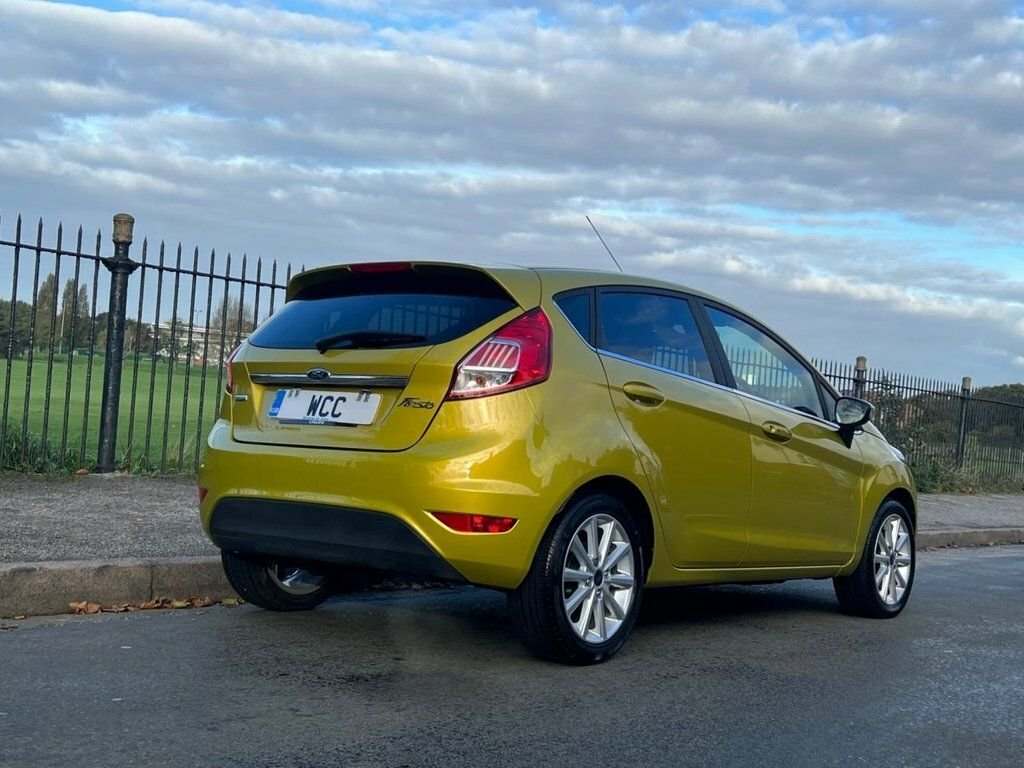 Ford Fiesta 1L Titanium Yellow #5