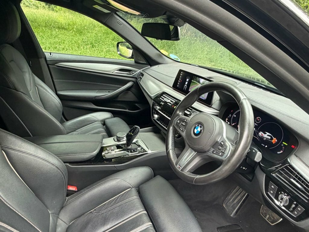 BMW 5 Series 2L M Sport Black #2