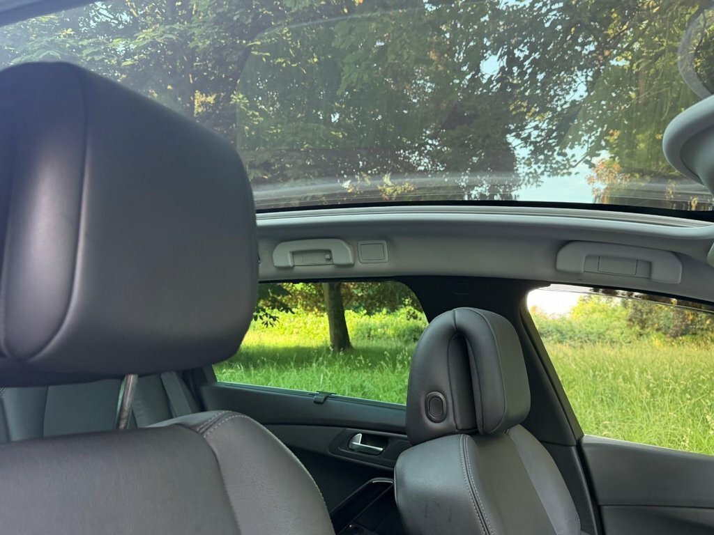 Peugeot 508 SW 1.6 E-hdi Sw Active 115 Bhp White #21