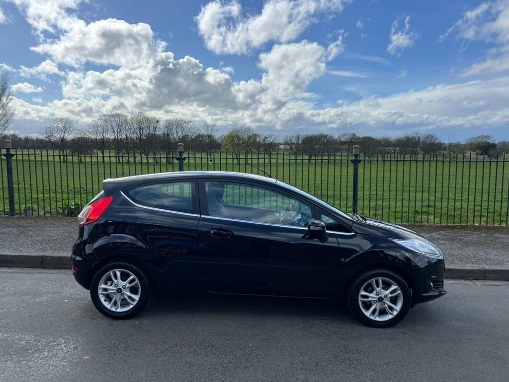 Ford Fiesta 1.3L Zetec Black #4