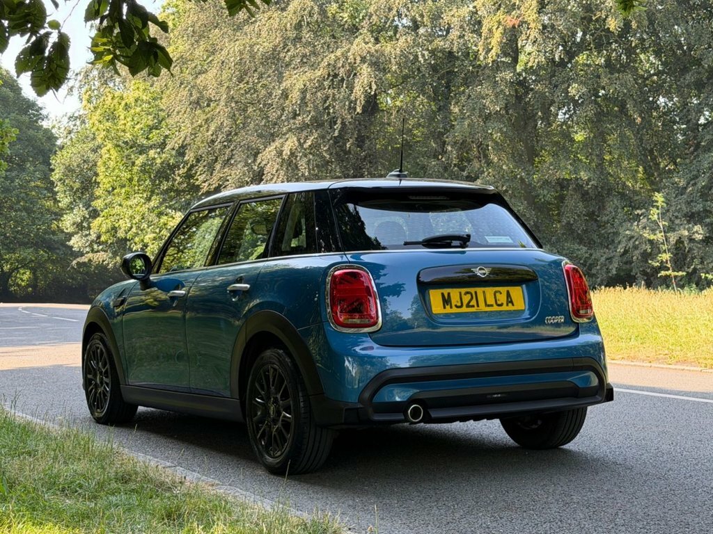 Mini Hatch 1.5L Cooper Classic Blue #6