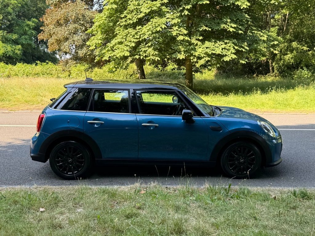 Mini Hatch 1.5L Cooper Classic Blue #4