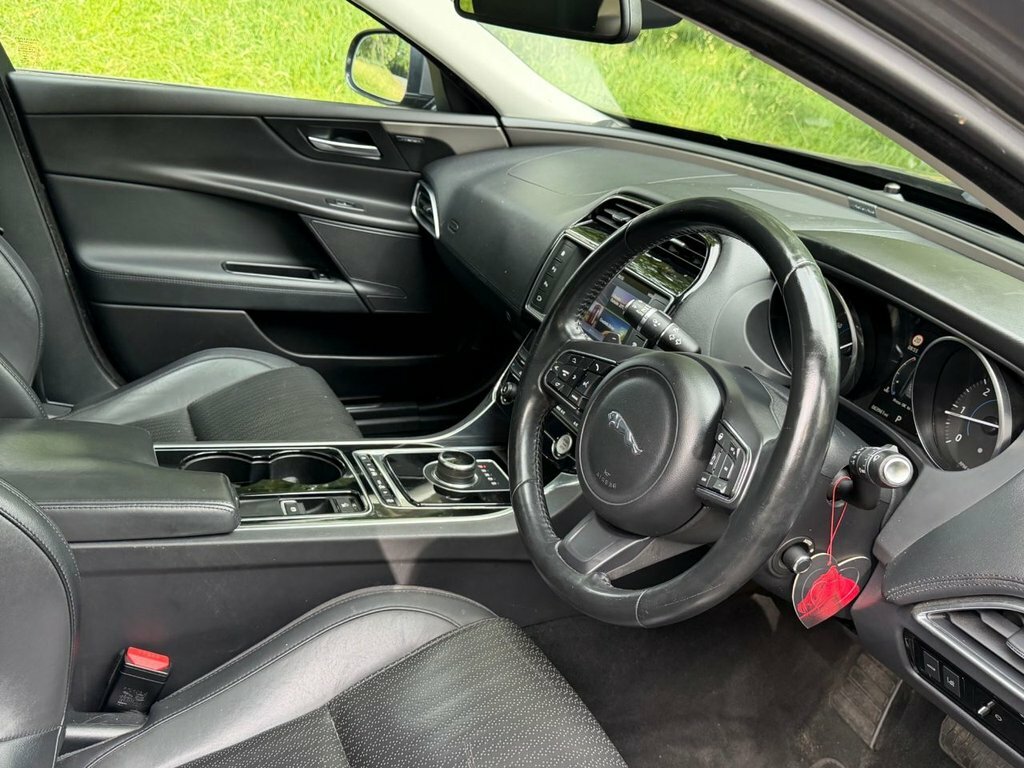Jaguar XE 2L Portfolio Grey #2