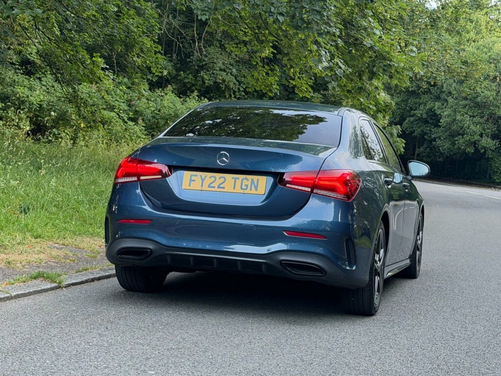 Mercedes-Benz A Class 2L Amg Line Edition Blue #6