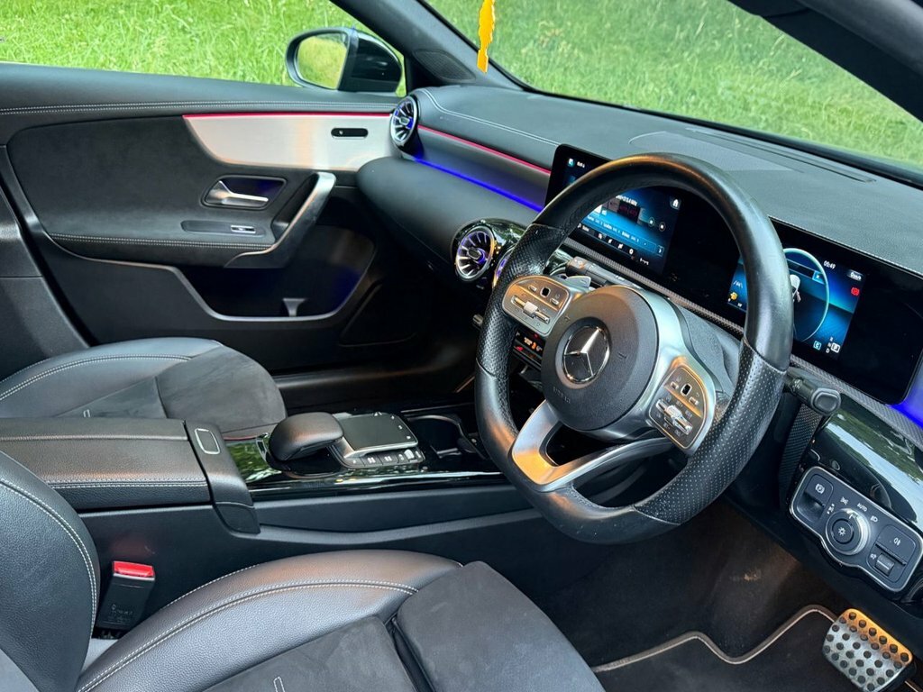 Mercedes-Benz A Class 2L Amg Line Edition Blue #2