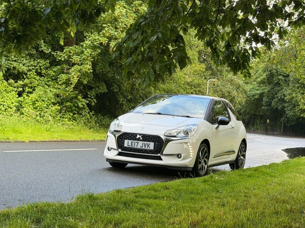 DS DS 3 1.2L Connected Chic White #3