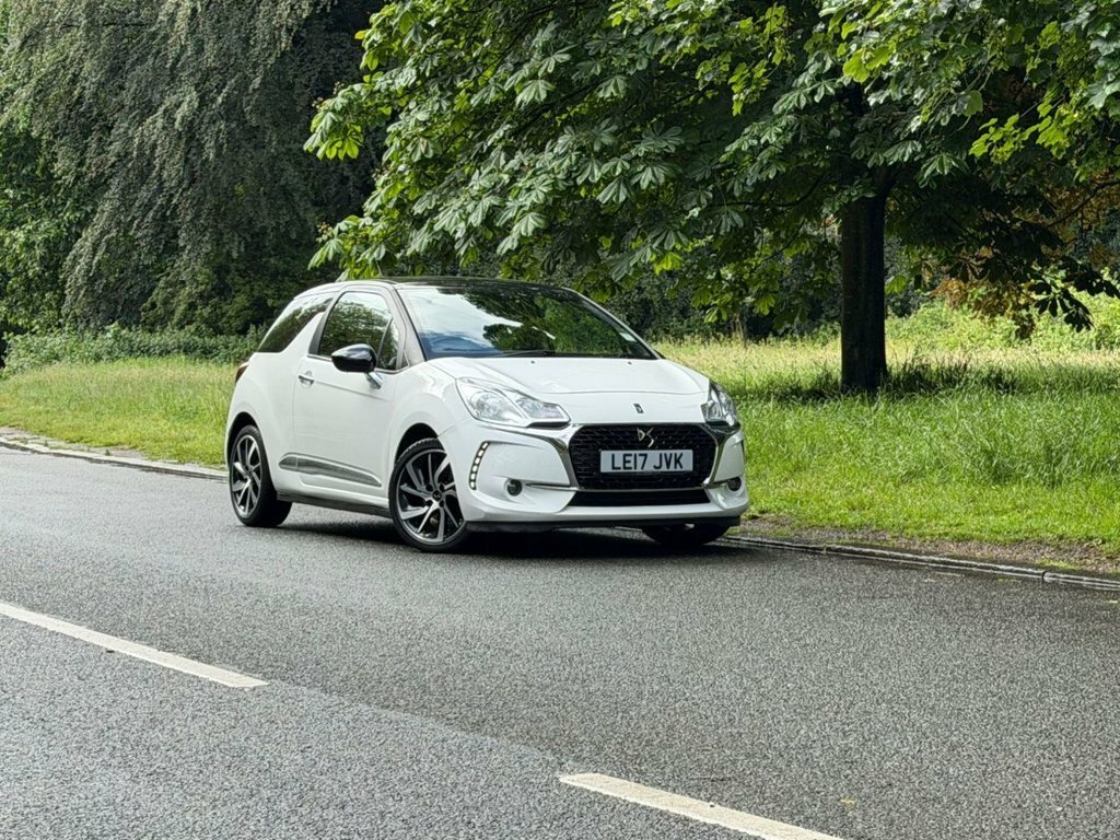 DS DS 3 1.2L Connected Chic White #4